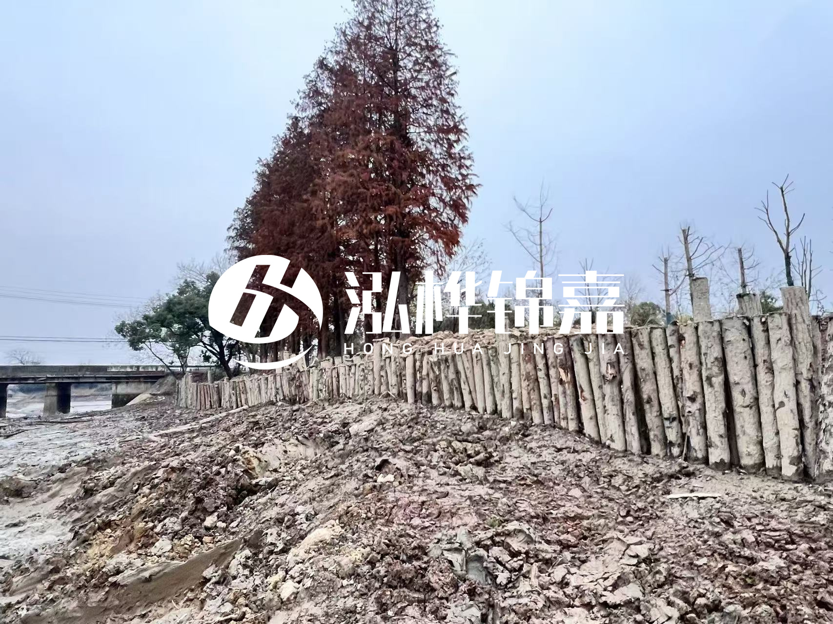 平涼挖機打木樁專業施工-松木樁工程量怎么計算的？